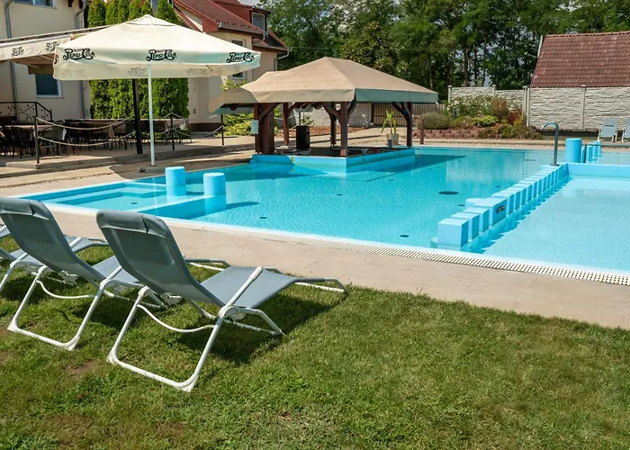 Liza Aqua & Conference Hotel